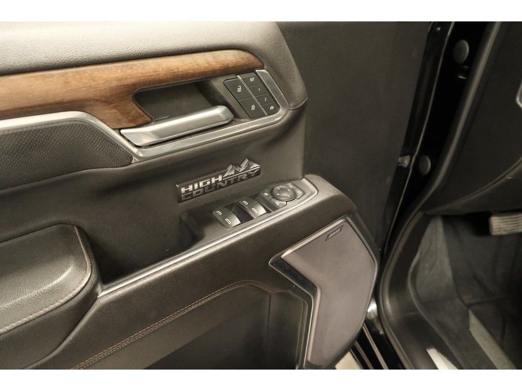 2023 Chevrolet Silverado 1500 High Country photo 6