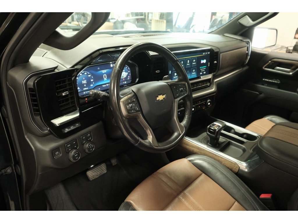 2023 Chevrolet Silverado 1500 High Country photo 7