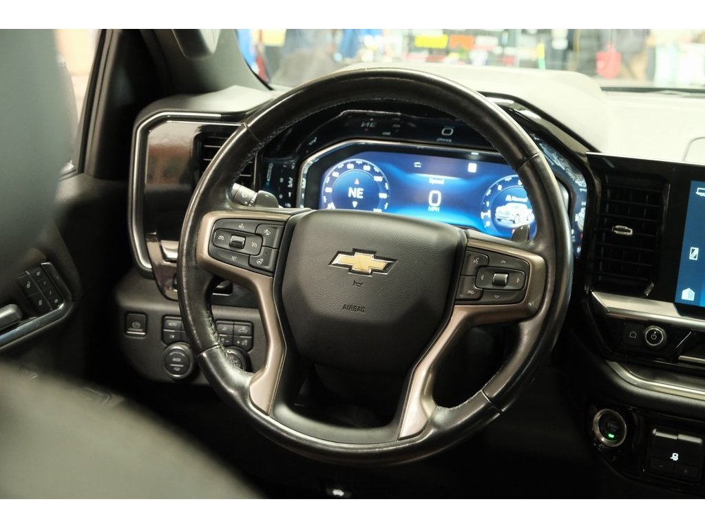 2023 Chevrolet Silverado 1500 High Country photo 9