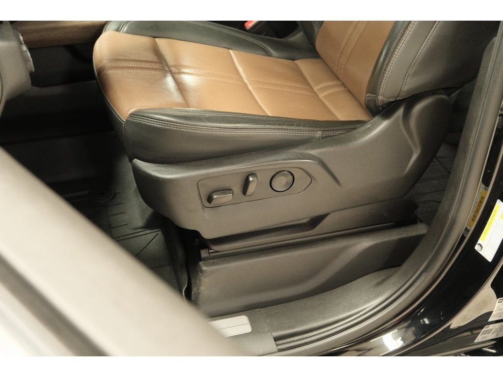 2023 Chevrolet Silverado 1500 High Country photo 15