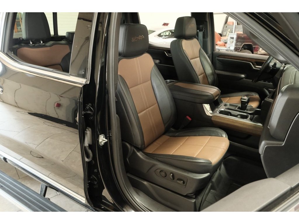 2023 Chevrolet Silverado 1500 High Country photo 16