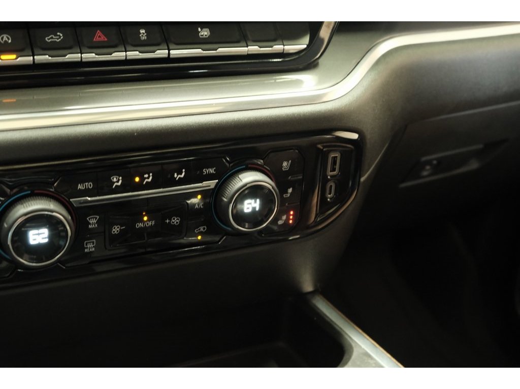 2023 Chevrolet Silverado 1500 High Country photo 23