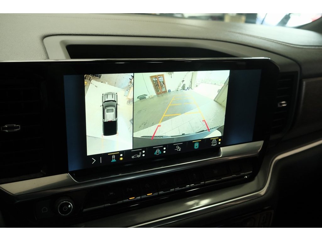 2023 Chevrolet Silverado 1500 High Country photo 24