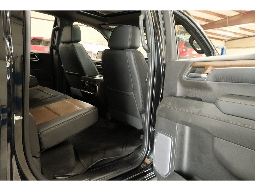 2023 Chevrolet Silverado 1500 High Country photo 28