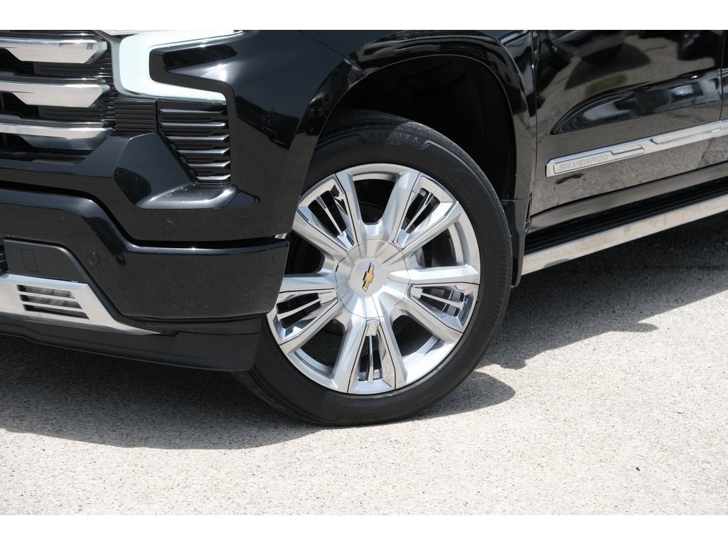 2023 Chevrolet Silverado 1500 High Country photo 35
