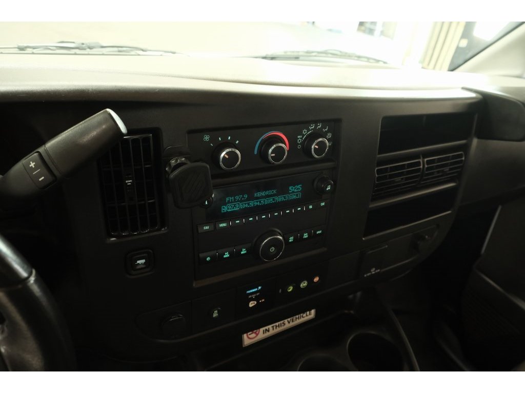 2023 Chevrolet Express 2500 Work Cargo Van photo 13