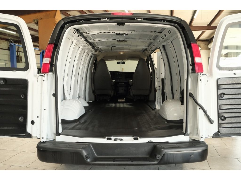 2023 Chevrolet Express 2500 Work Cargo Van photo 21