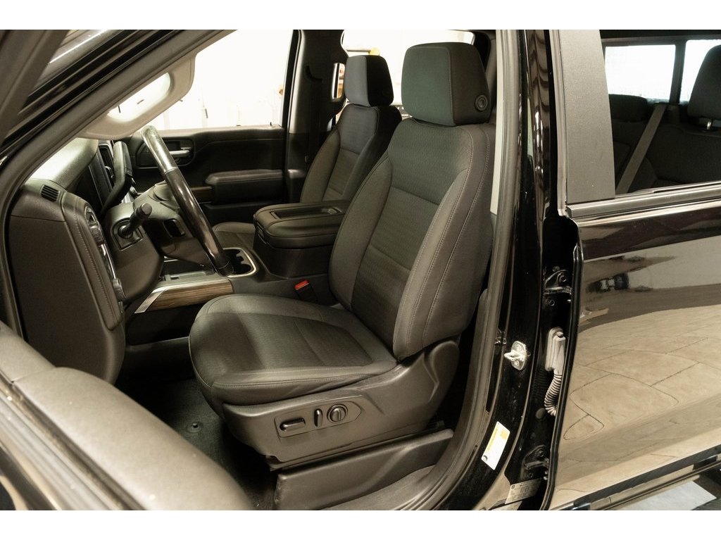 2020 Chevrolet Silverado 1500 RST photo 12