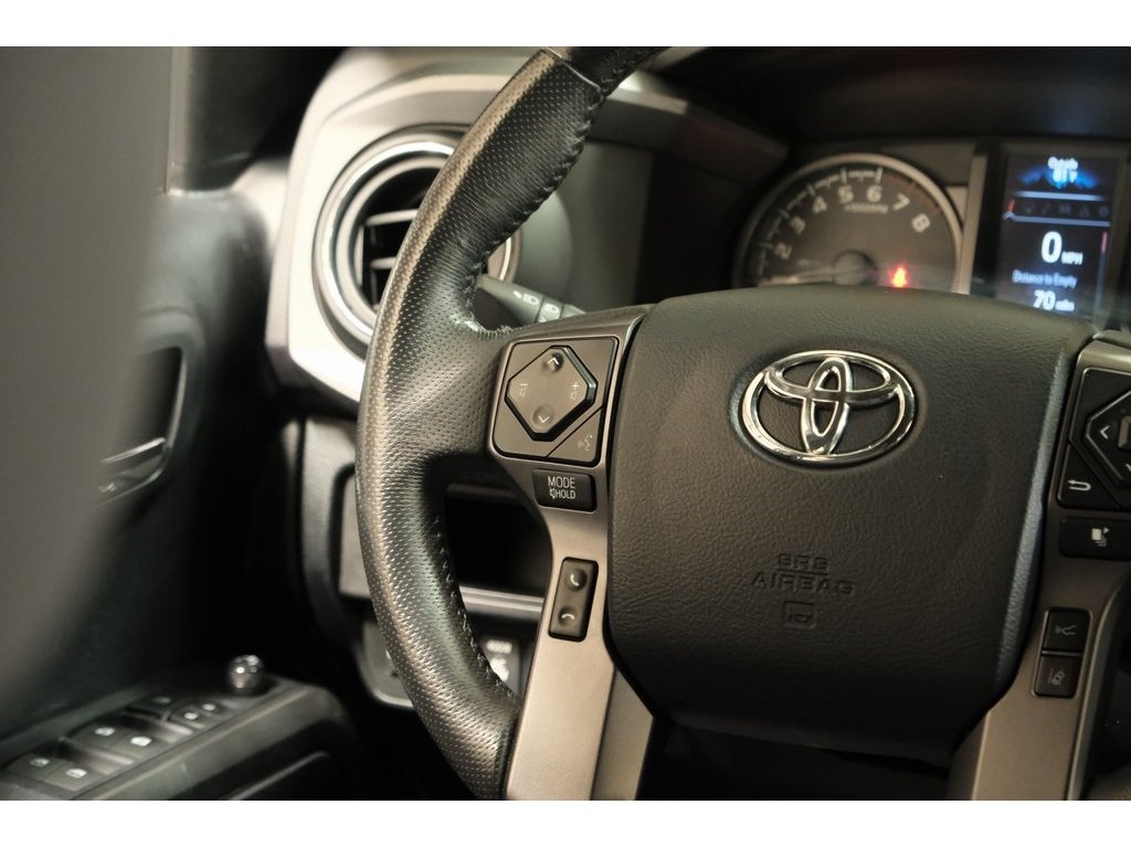 2019 Toyota Tacoma TRD Off-Road photo 11
