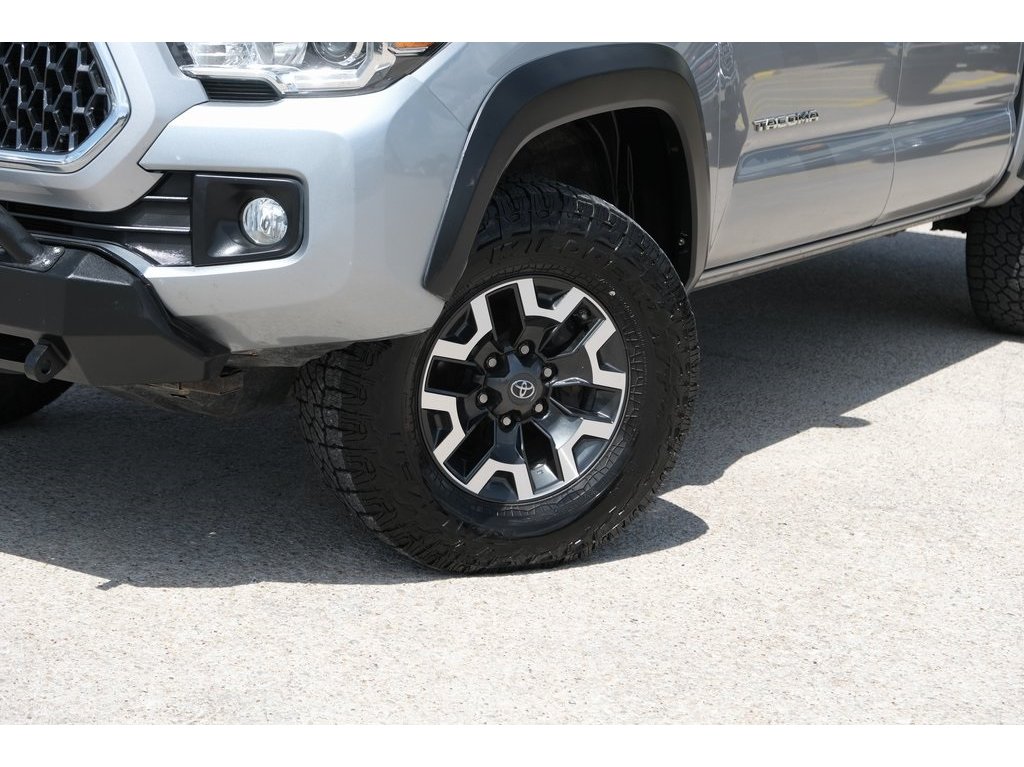 2019 Toyota Tacoma TRD Off-Road photo 28