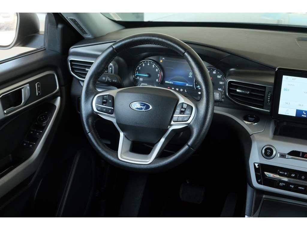 2023 Ford Explorer XLT photo 7