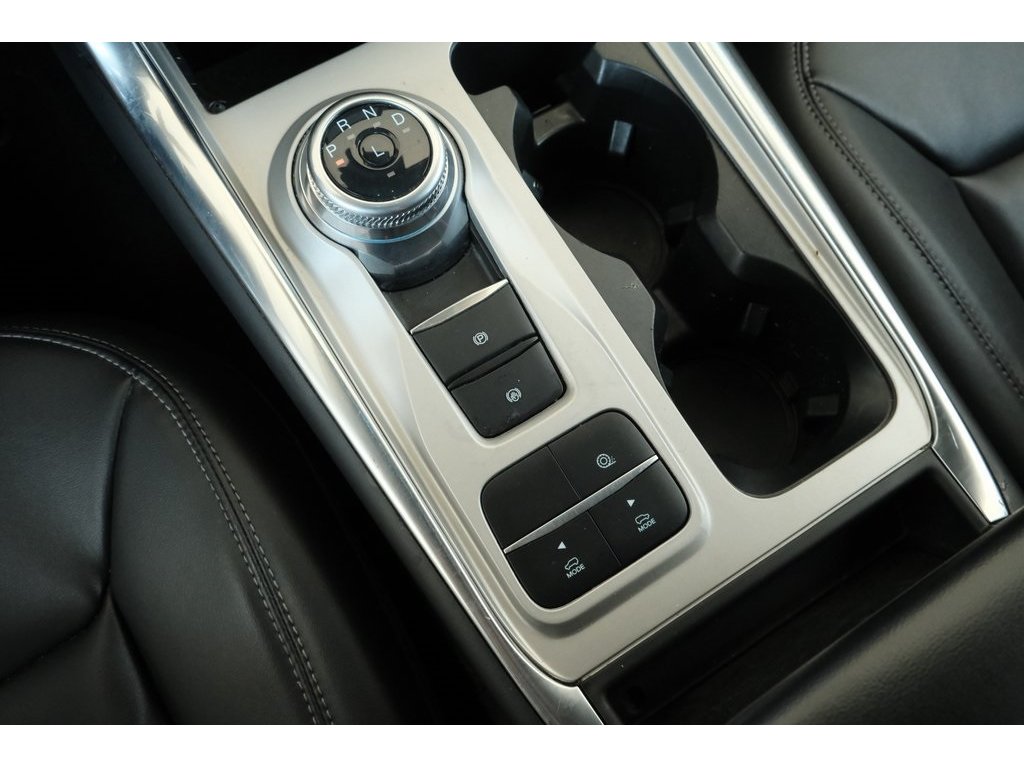 2023 Ford Explorer XLT photo 18