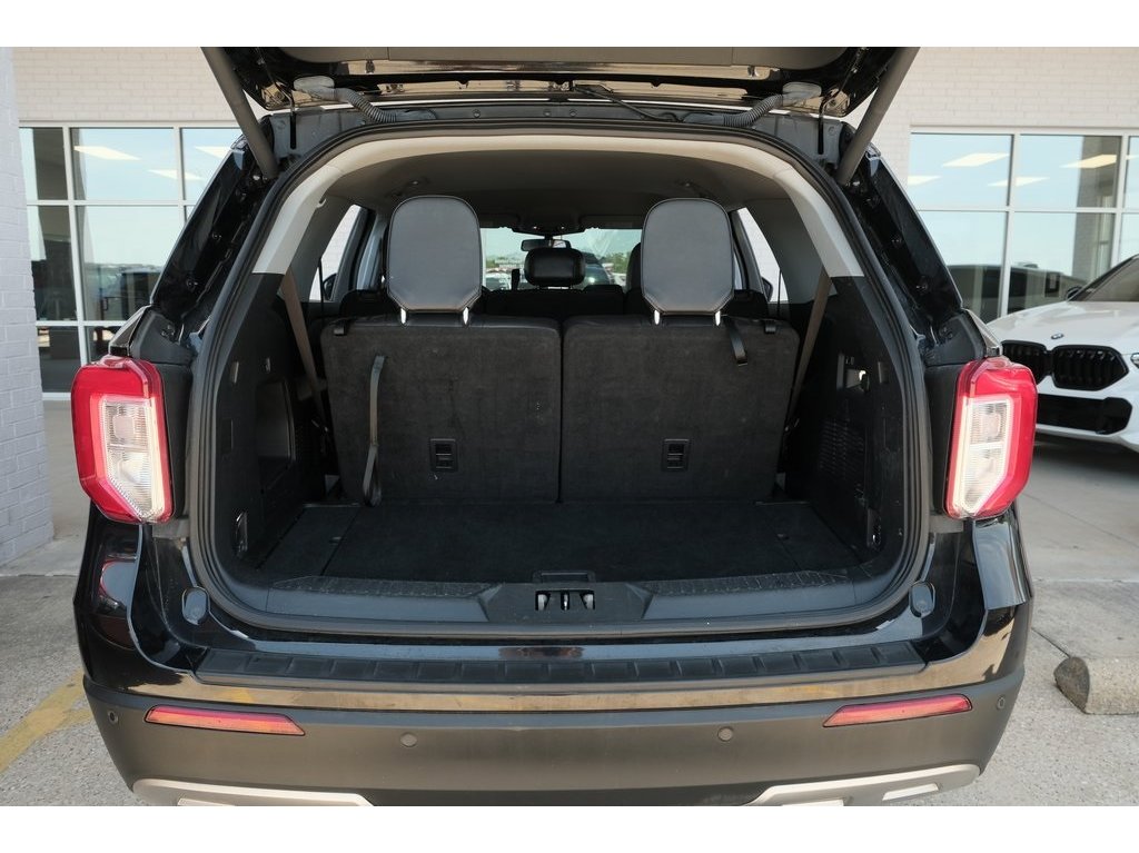 2023 Ford Explorer XLT photo 29