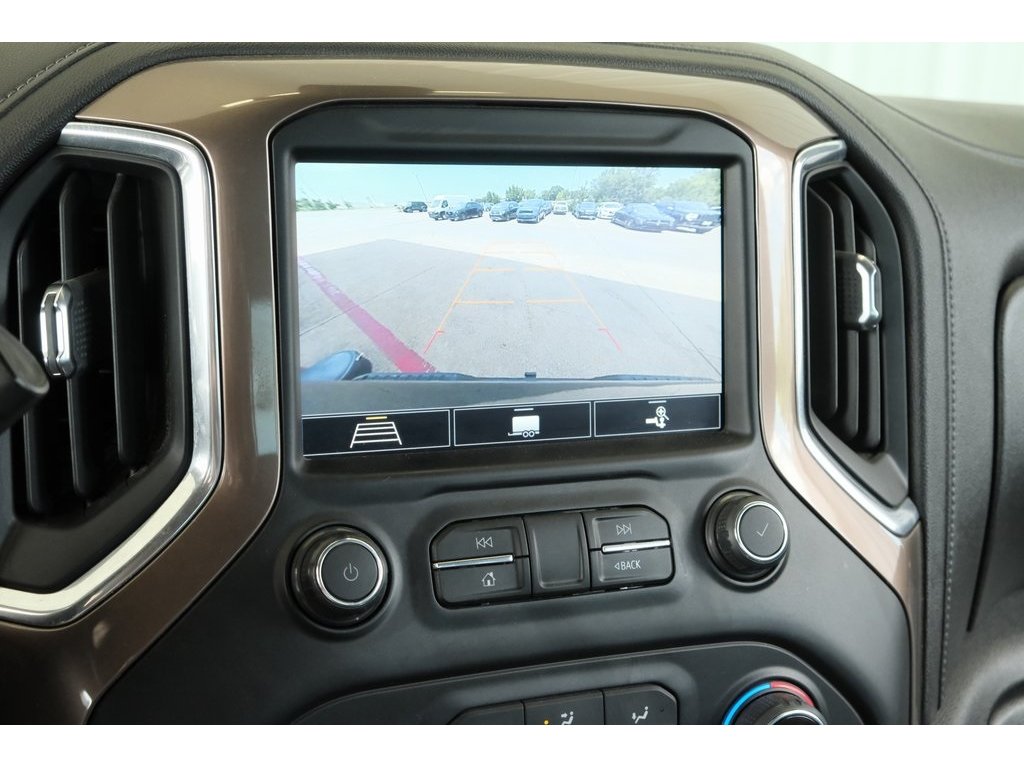 2020 Chevrolet Silverado 1500 High Country photo 21