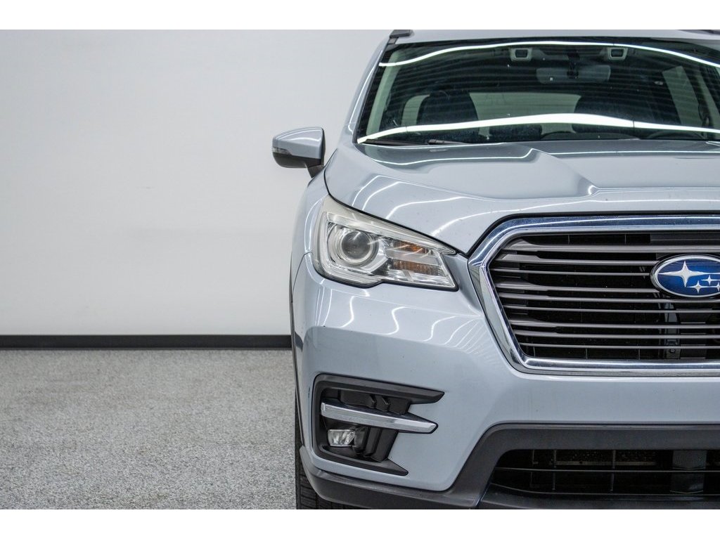 2019 Subaru Ascent Limited photo 2