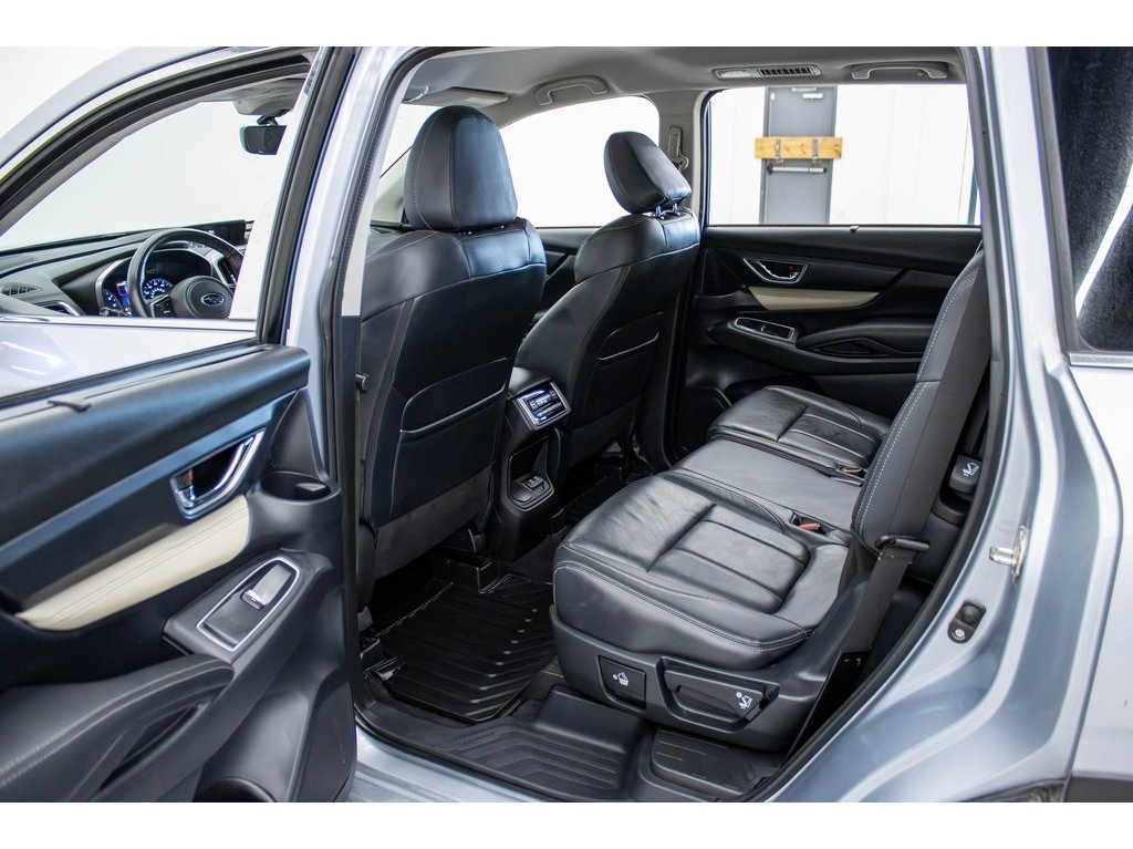 2019 Subaru Ascent Limited photo 8