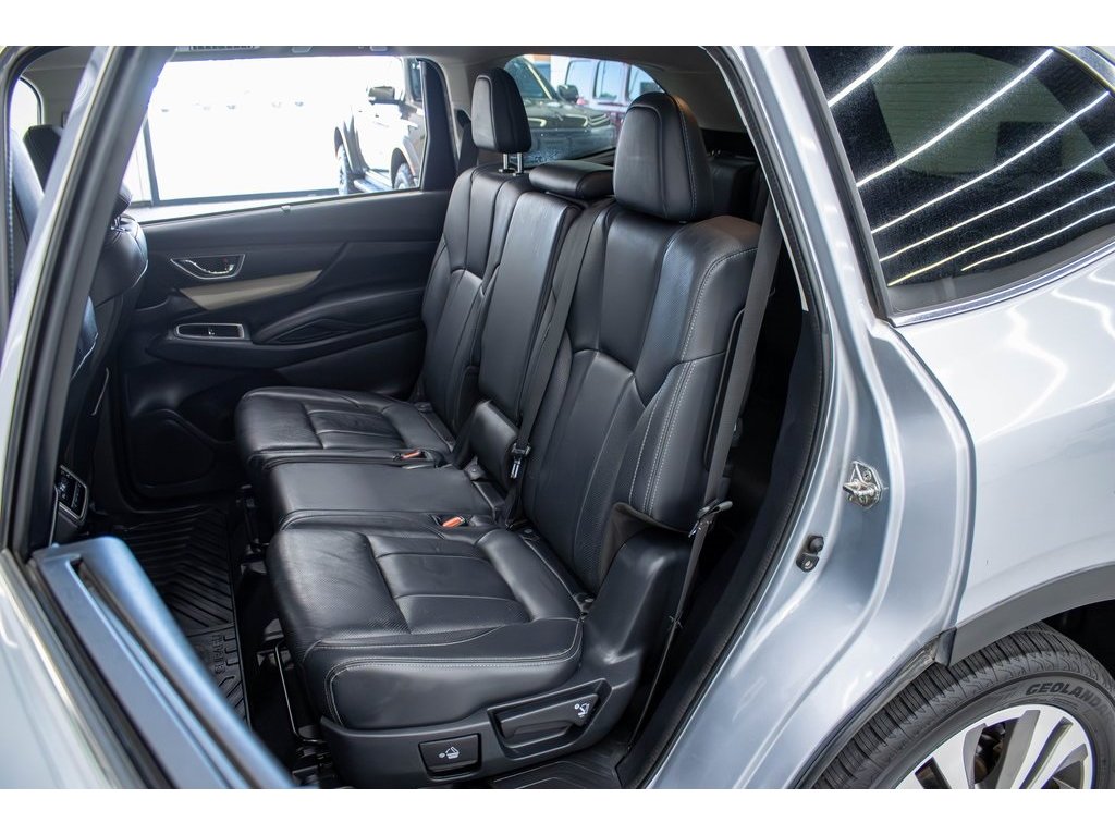 2019 Subaru Ascent Limited photo 9