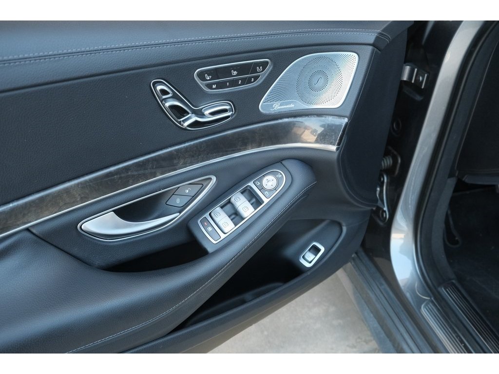 2017 Mercedes Benz S 550 photo 4
