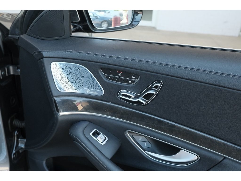 2017 Mercedes Benz S 550 photo 15