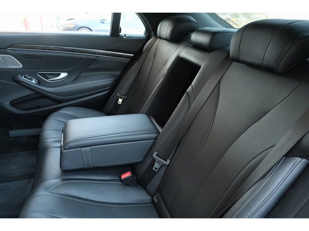 2017 Mercedes Benz S 550 photo 27