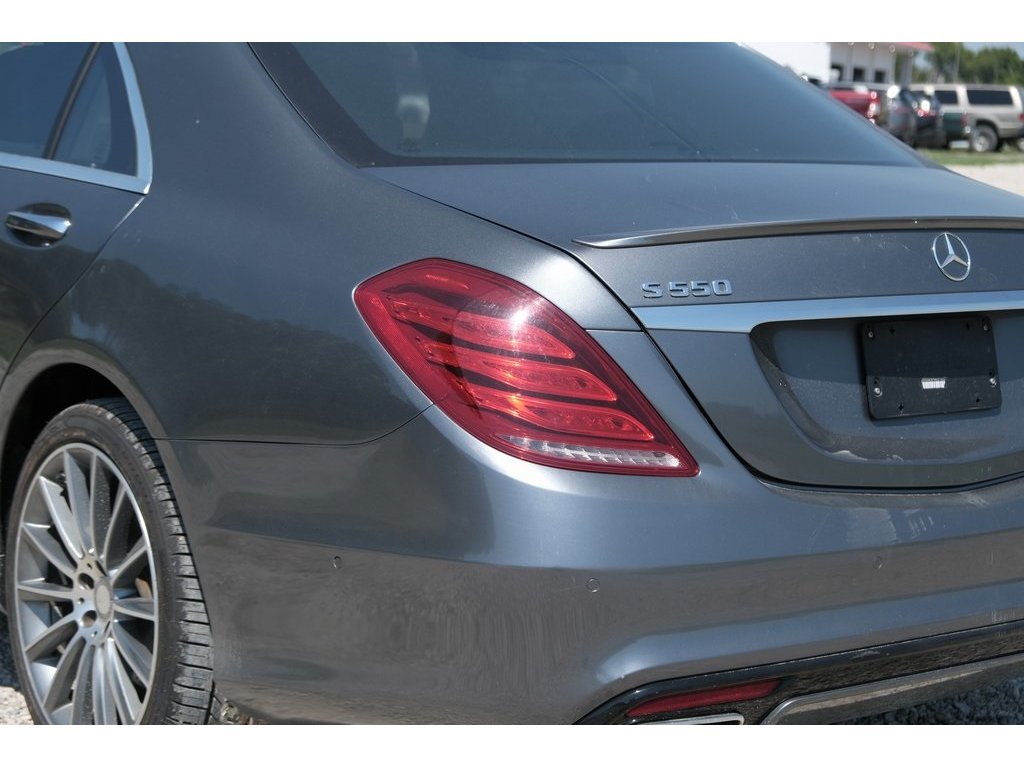 2017 Mercedes Benz S 550 photo 31