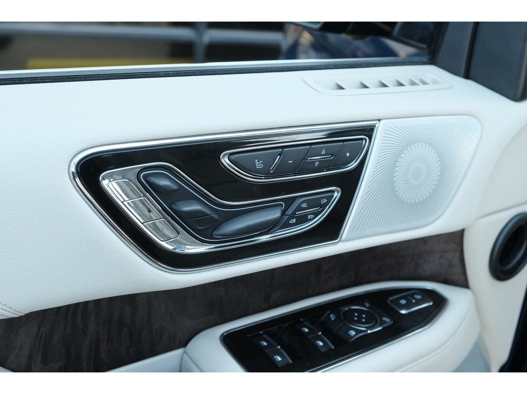 2020 Lincoln Navigator Reserve photo 3