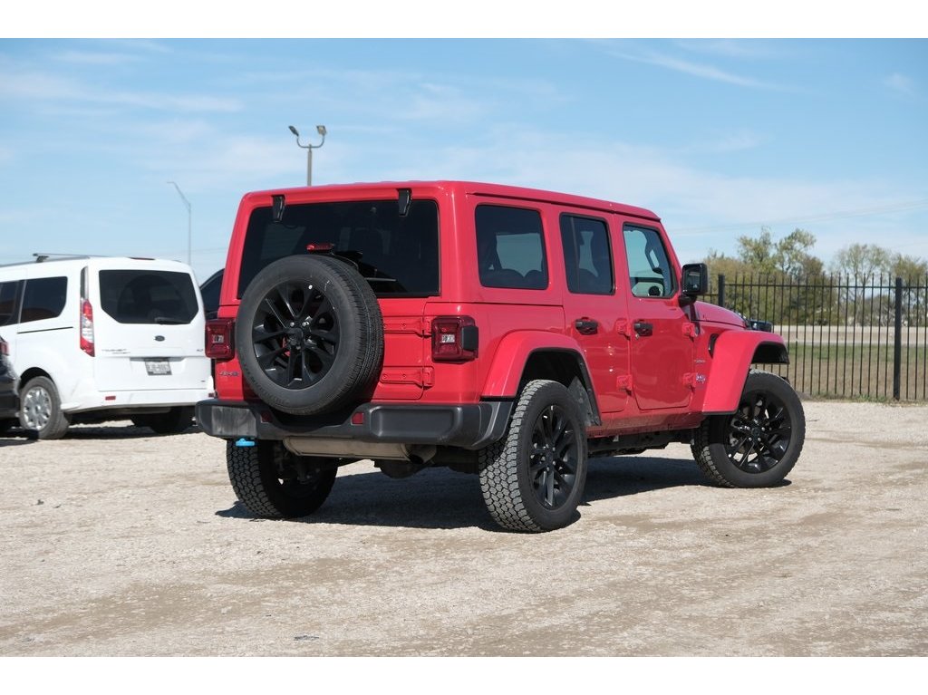 2024 Jeep Wrangler Sahara 4xe photo 2