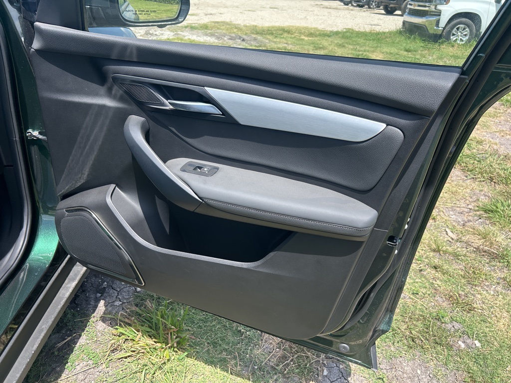 2024 Vinfast VF 8 8 photo 10