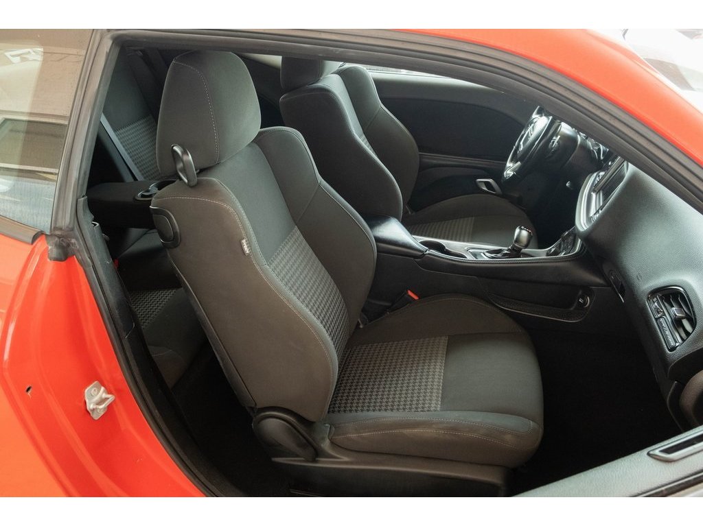 2022 Dodge Challenger GT photo 13