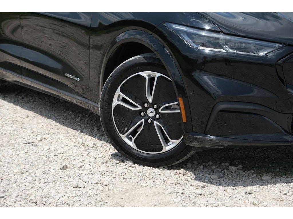 2023 Ford Mustang Mach-E Premium photo 22