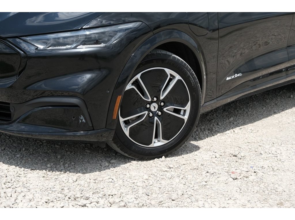 2023 Ford Mustang Mach-E Premium photo 23