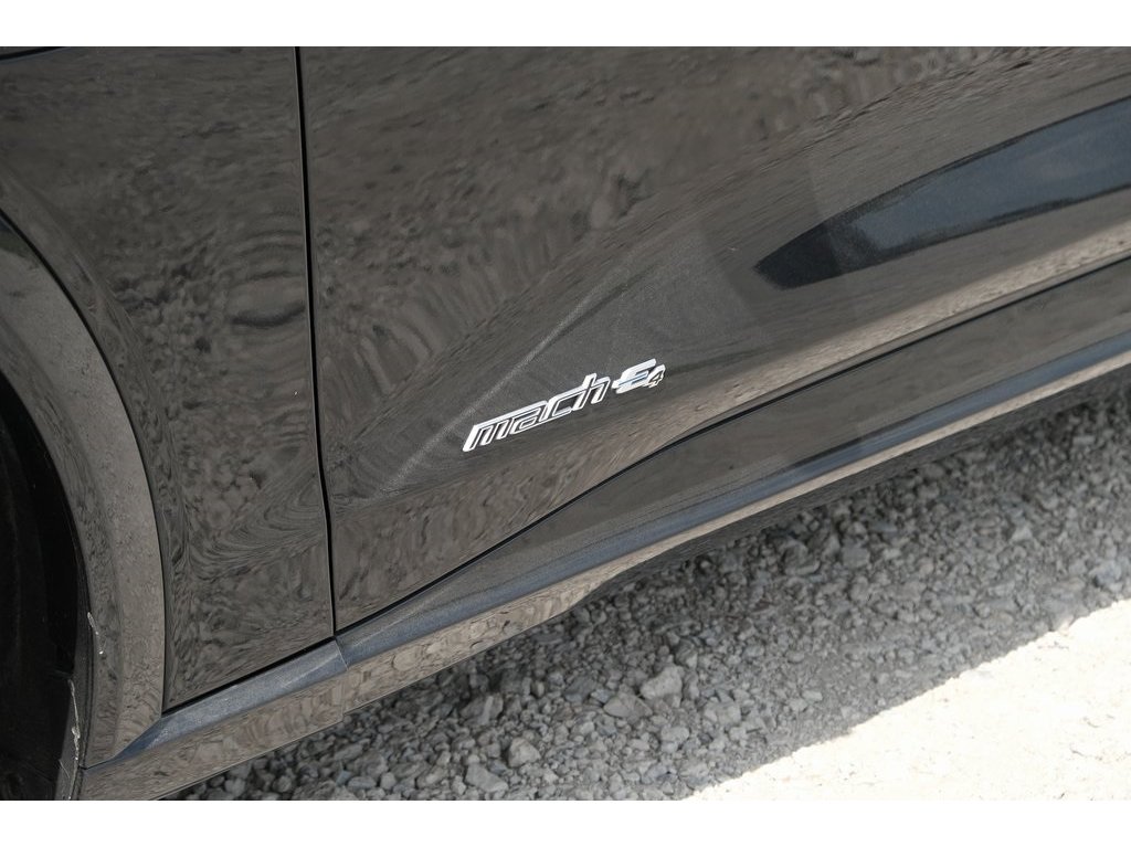 2023 Ford Mustang Mach-E Premium photo 25