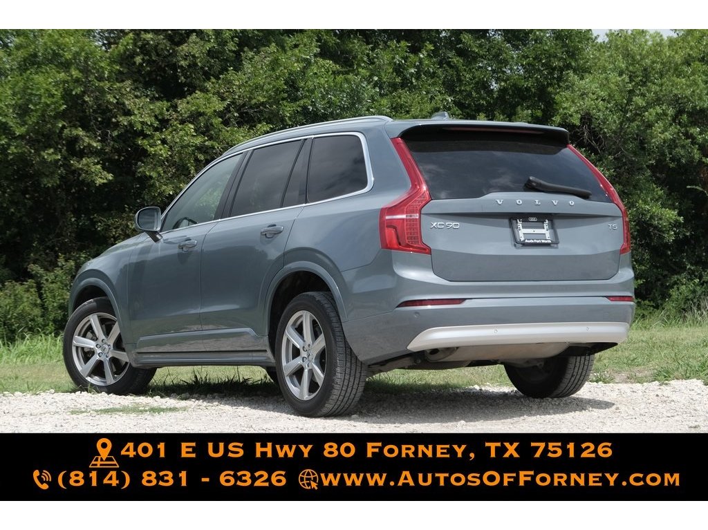 2022 Volvo XC90 T5 Momentum photo 38