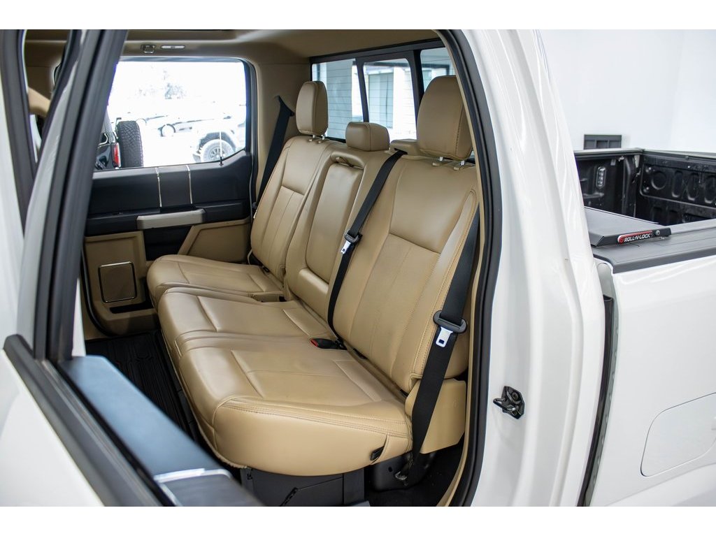 2020 Ford F-250 Lariat photo 17