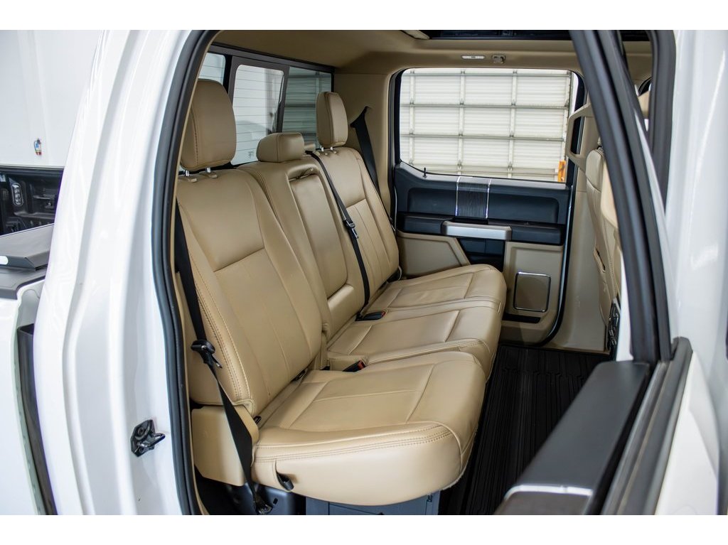 2020 Ford F-250 Lariat photo 19