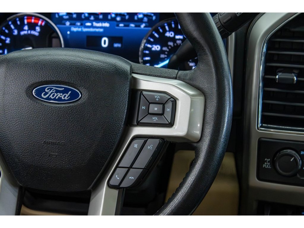 2020 Ford F-250 Lariat photo 24
