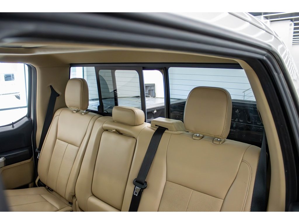 2020 Ford F-250 Lariat photo 39