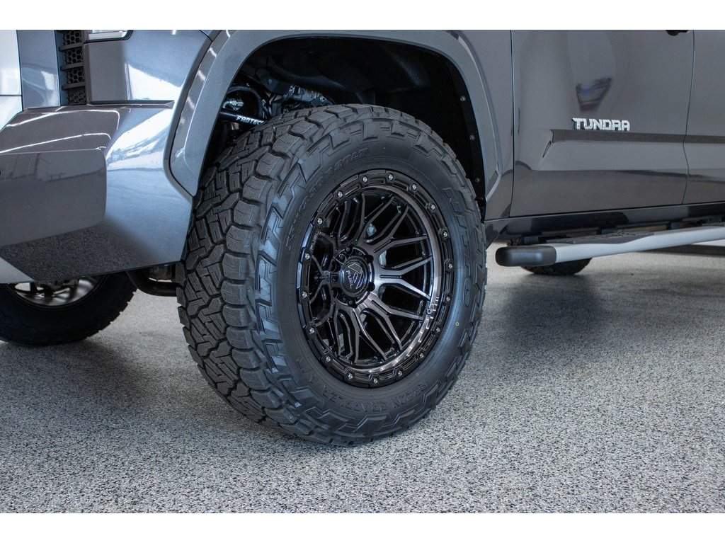 2023 Toyota Tundra Limited photo 7