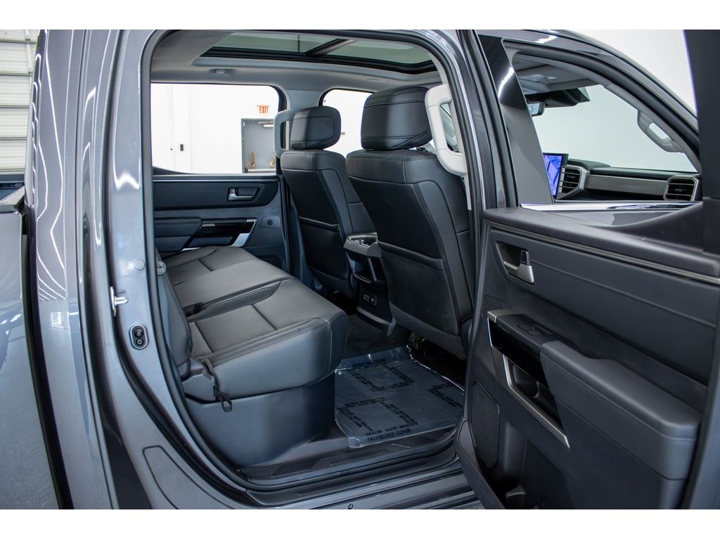 2023 Toyota Tundra Limited photo 19