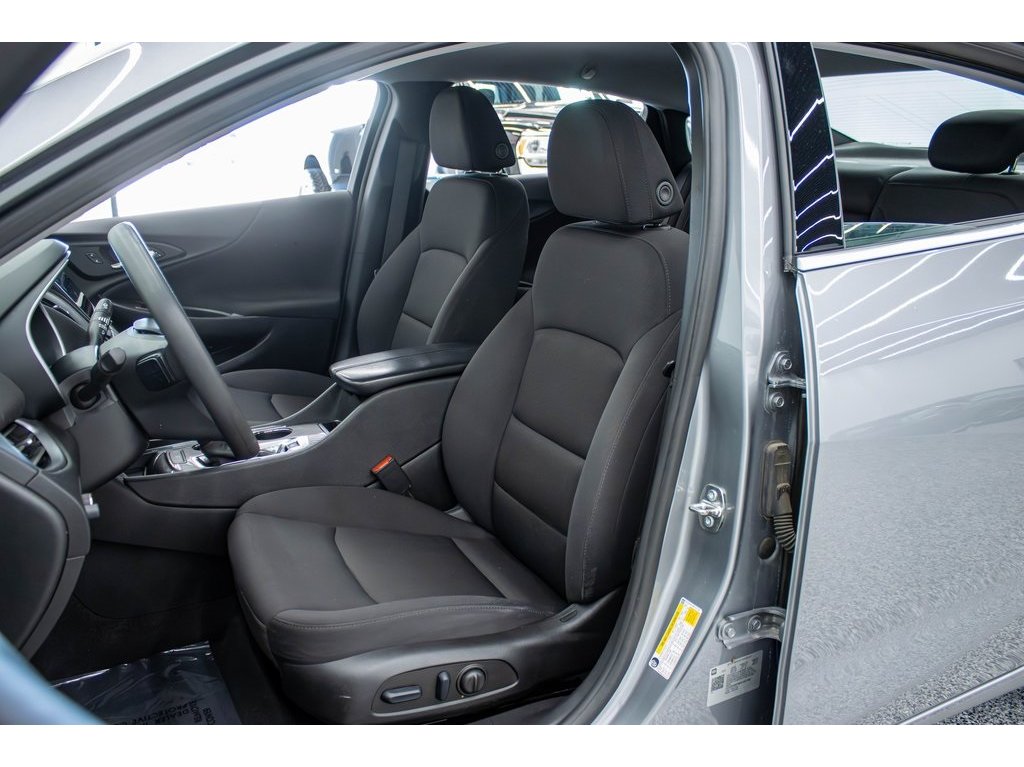2023 Chevrolet Malibu 1LT photo 10