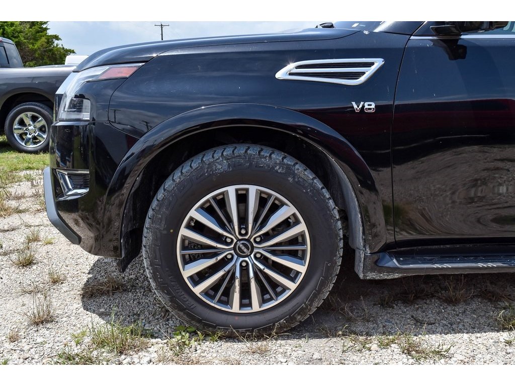 2022 Nissan Armada SL photo 4