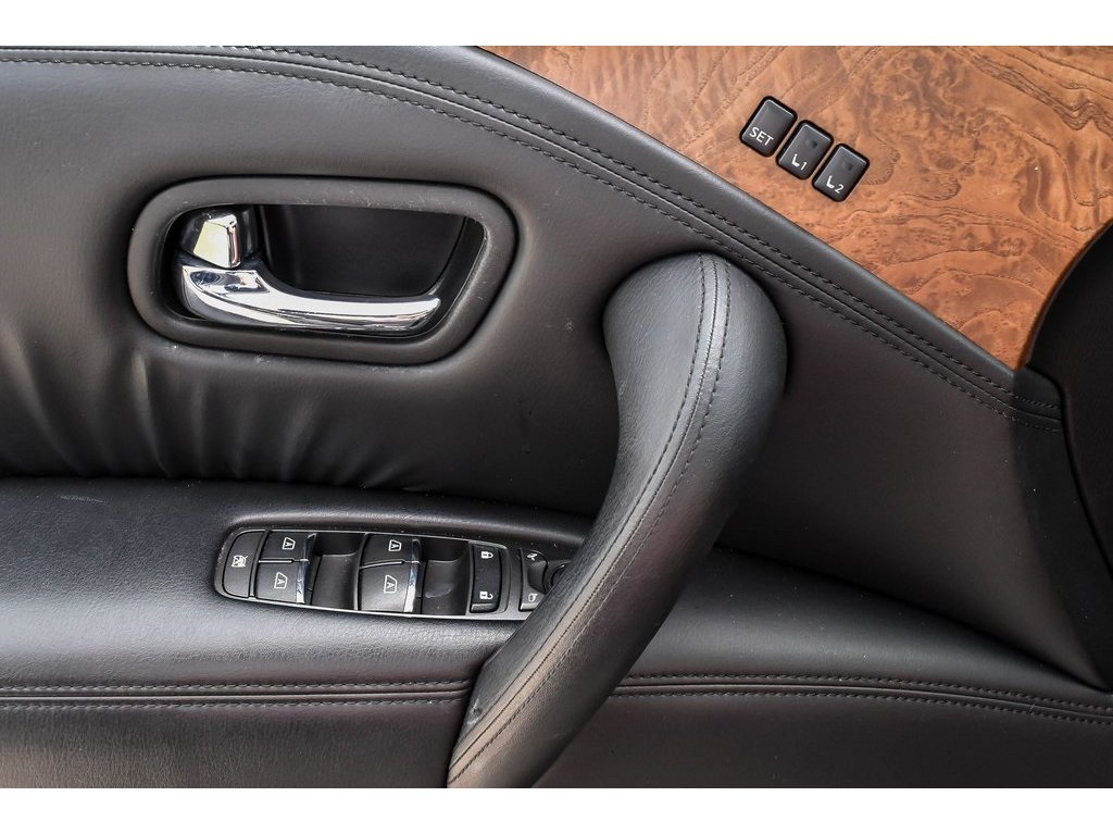 2022 Nissan Armada SL photo 10
