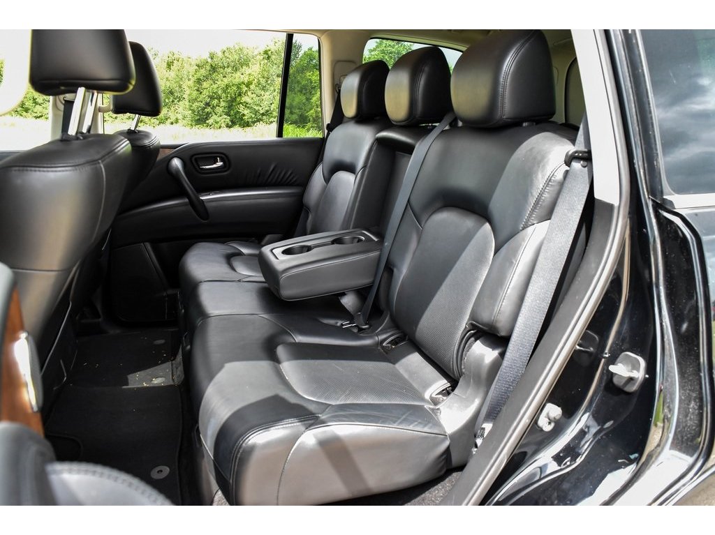 2022 Nissan Armada SL photo 15