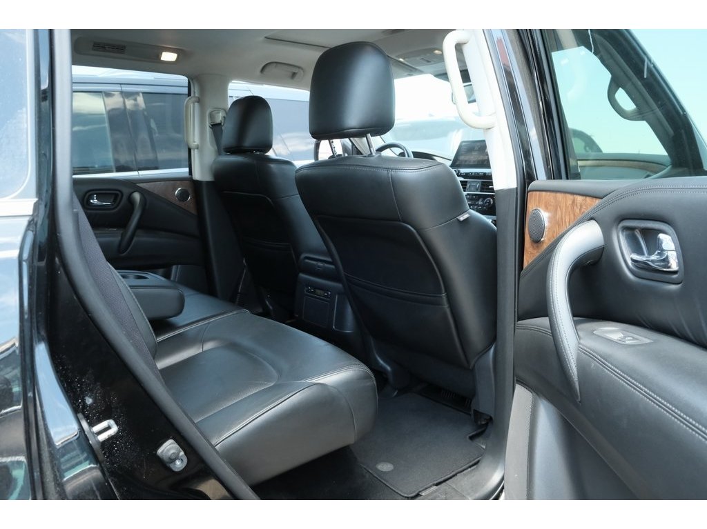 2022 Nissan Armada SL photo 19
