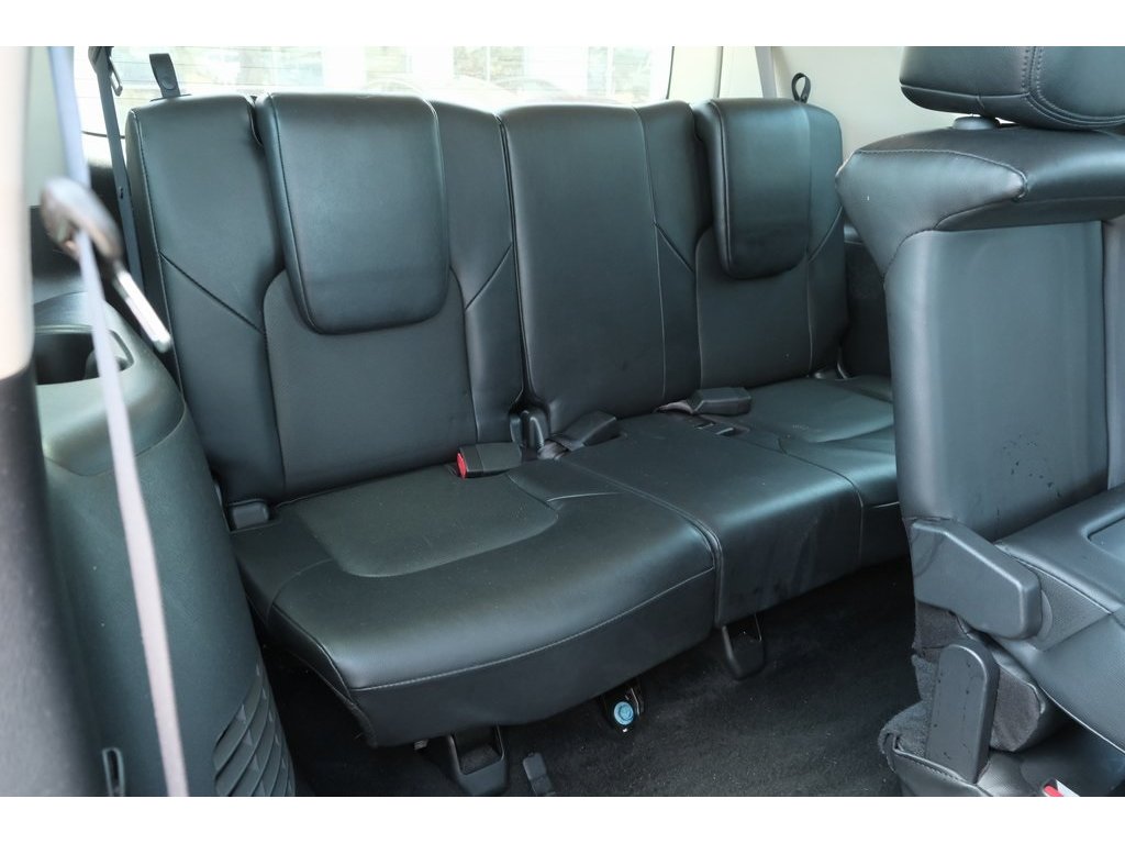 2022 Nissan Armada SL photo 21