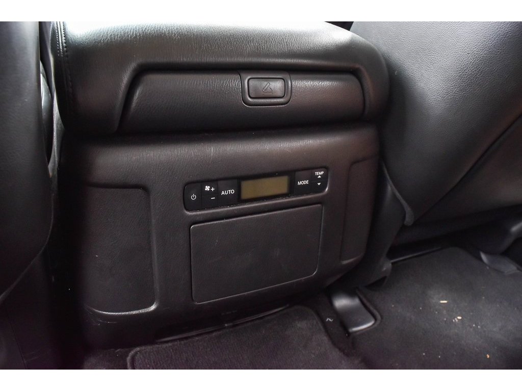 2022 Nissan Armada SL photo 22