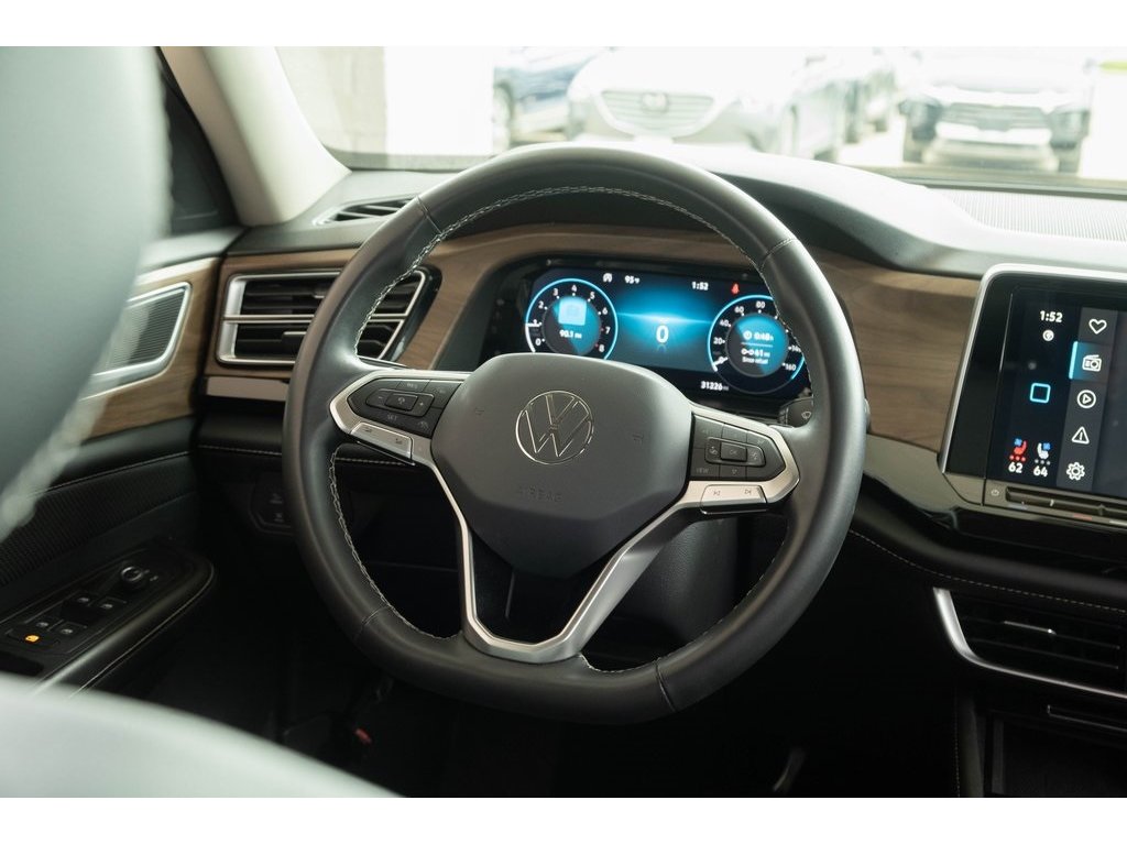 2024 Volkswagen Atlas SE Technology photo 3
