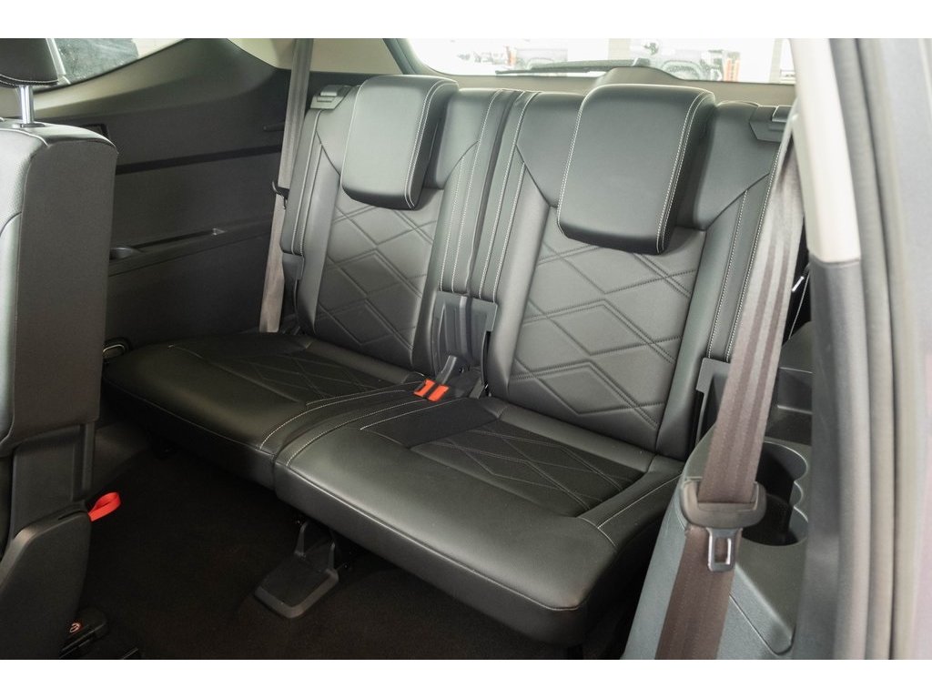 2024 Volkswagen Atlas SE Technology photo 15