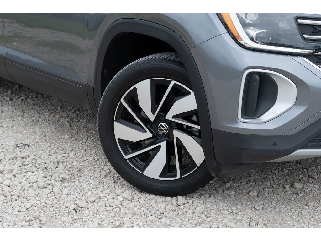 2024 Volkswagen Atlas SE Technology photo 26