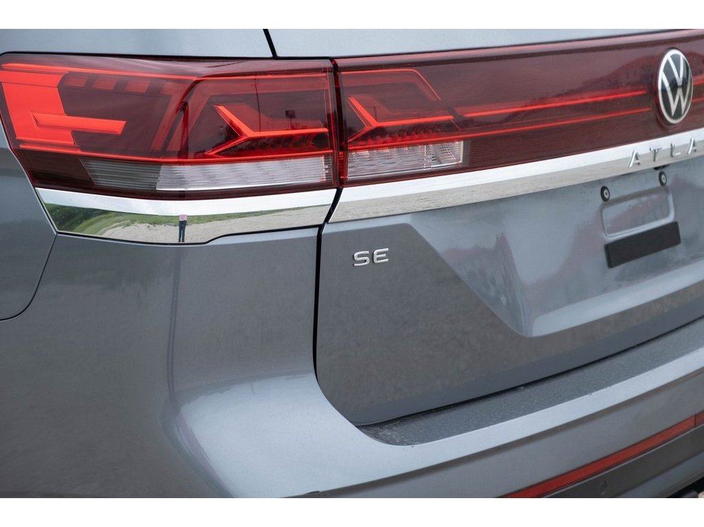 2024 Volkswagen Atlas SE Technology photo 27
